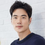 俳優キムガンウ