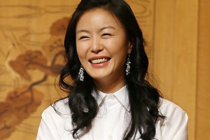 韓国女優チンヒギョン
