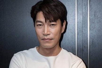 韓国俳優チェグィファ
