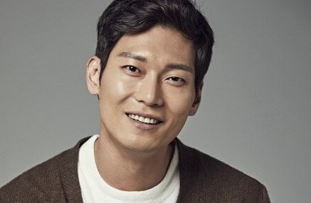 韓国俳優パクフン