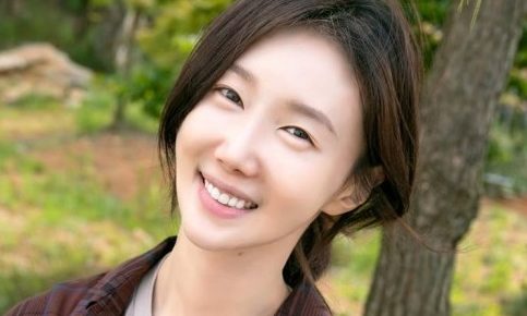 韓国女優女優オヨナ