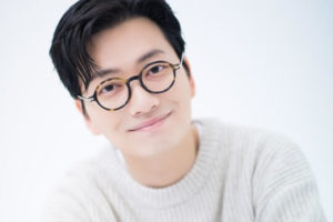 韓国俳優イドンフィ