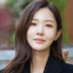 韓国女優キムユリ