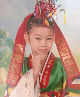韓国女優でモデルのチョンホヨンの子供時代