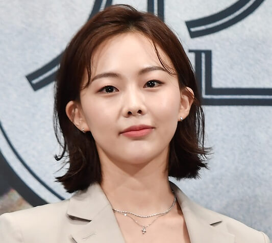韓国女優クムセロク