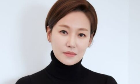 韓国女優チンギョン