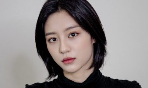 韓国女優カンミナ