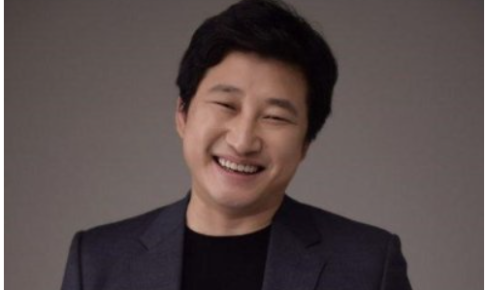 韓国俳優パクジヌ