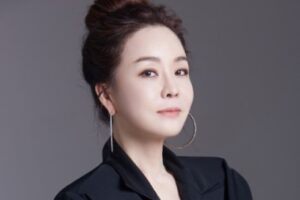韓国女優キムジョンナン
