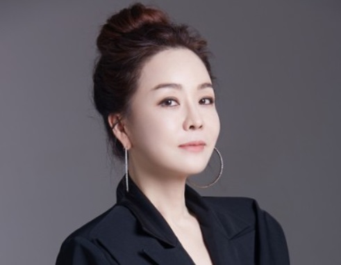 韓国女優キムジョンナン