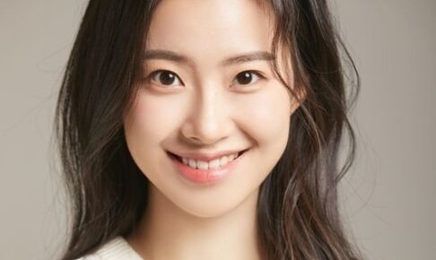 韓国女優キムミナ