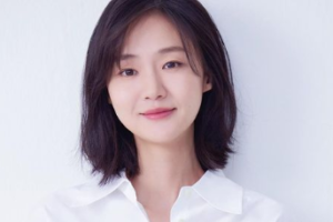 韓国女優パクイェヨン